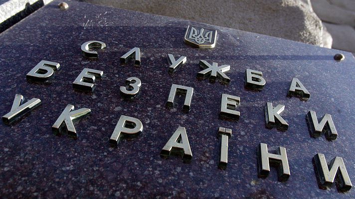 f 11483469761480057442