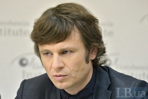 Любченко сняли. А как же "идеолог скруток" Марченко