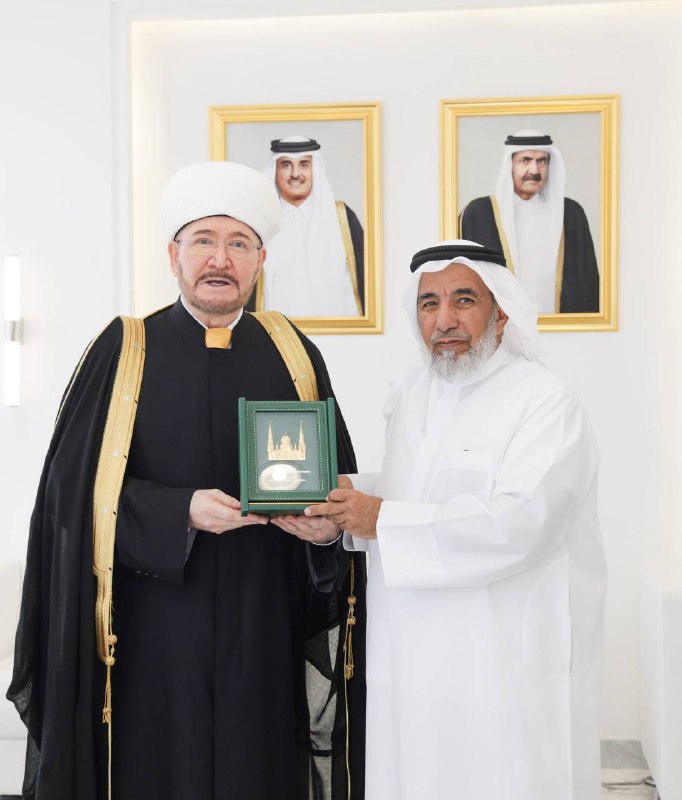 predsedatel dum rf ravil gajnutdin i ministr vakufov i islamskih del katara ganem al ganim